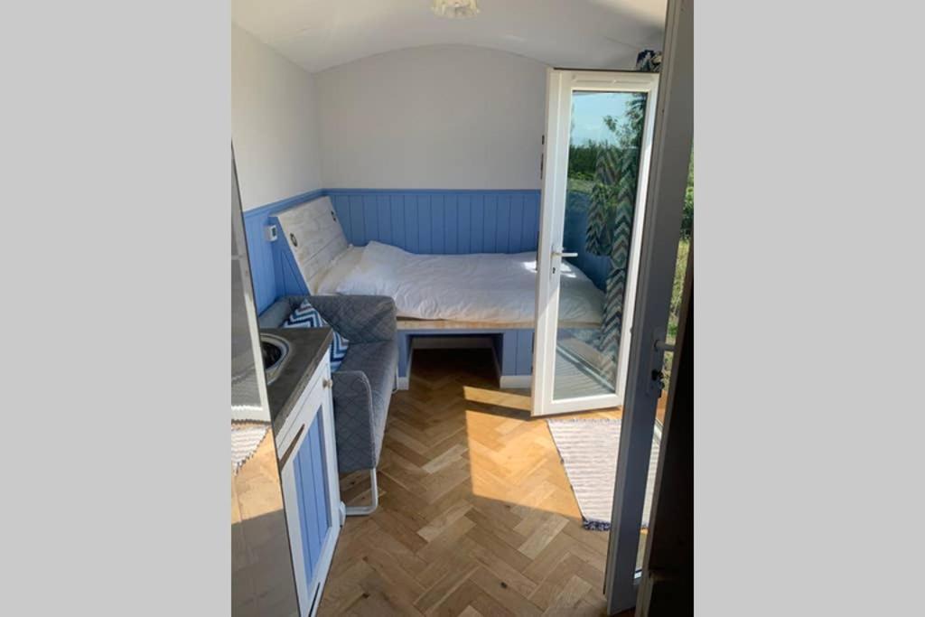 דירות טנבי Apple Tree Hut מראה חיצוני תמונה